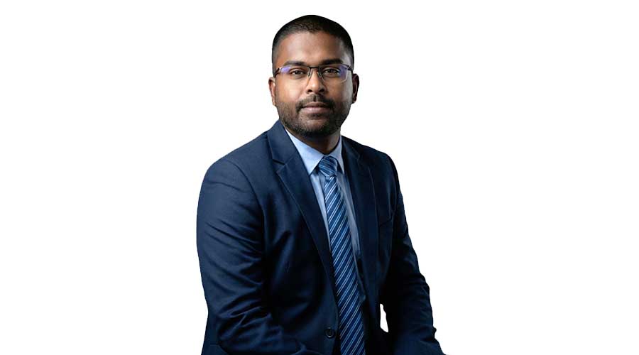 Siyapatha Finance Announces Seamless Leadership Transition : Mathisha Hewavitharana appointed Chief Executive Officer as Veteran Ananda Seneviratne concludes his tenure as Managing Director