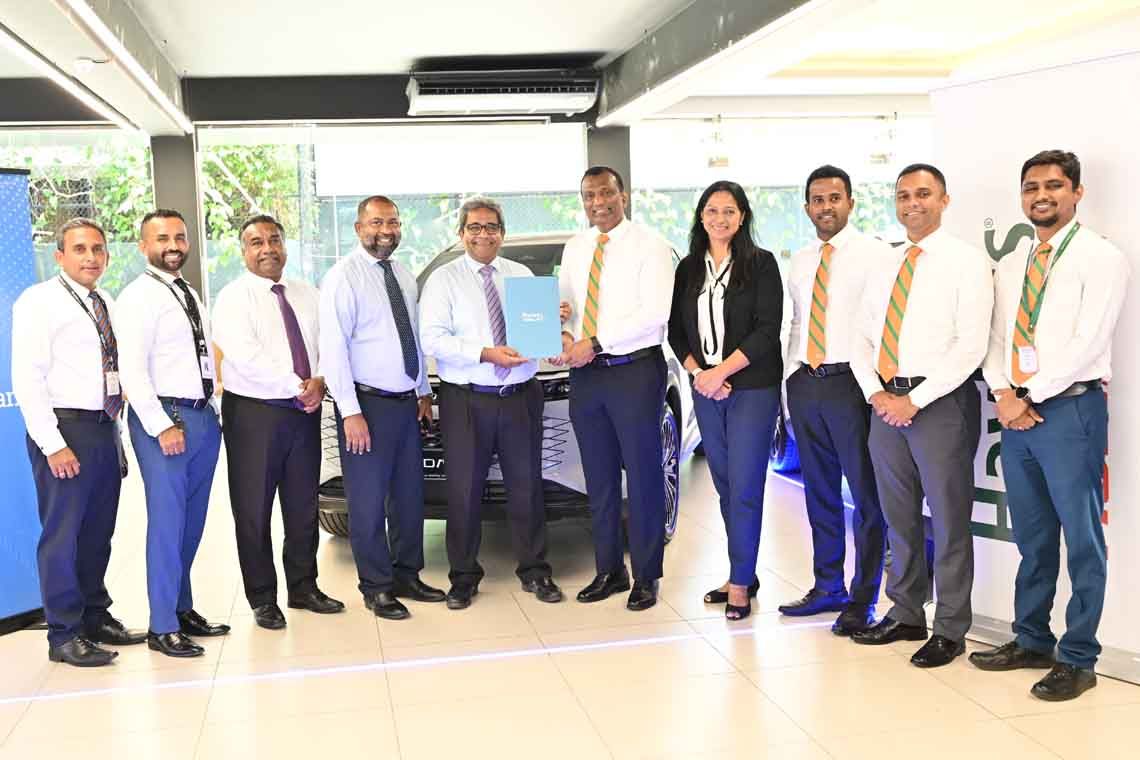 SDB bank and Hayleys Mobility forge strategic partnership to advance sustainable mobility and private vehicle leasing