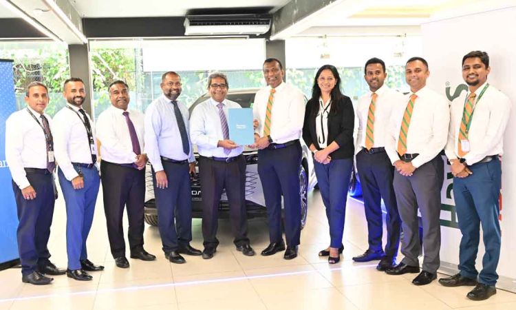 SDB bank and Hayleys Mobility forge strategic partnership to advance sustainable mobility and private vehicle leasing