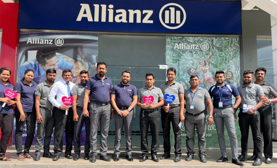 Allianz Spreads Love and Protection for Valentine s Day with Adarayai Rekawarnayai