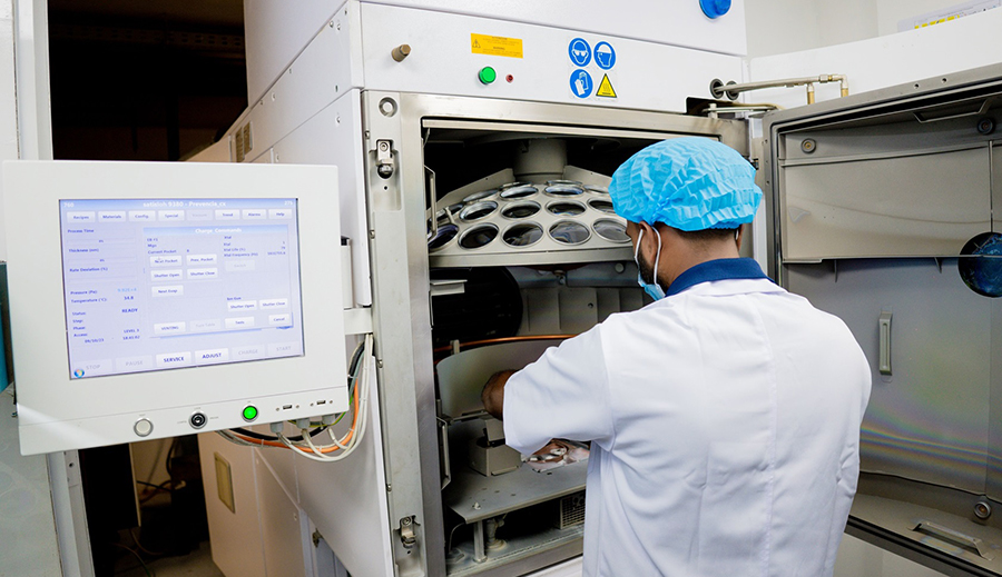 Essilor Lanka unveils state of the art laboratory and revolutionary lens range for enhanced vision correction