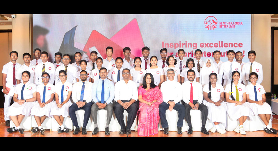 Professor Ajith De Alwis Encourages AIA Higher Education Scholarship Winners to Reach for Excellence