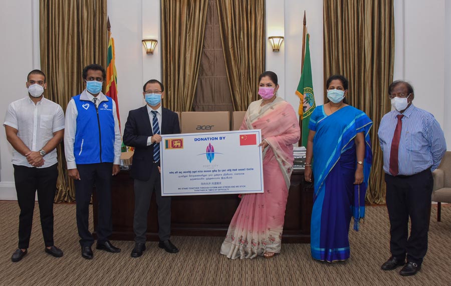 Port City Colombo donates 20 laptop computers to the Colombo Municipal Council for use at vaccination centers