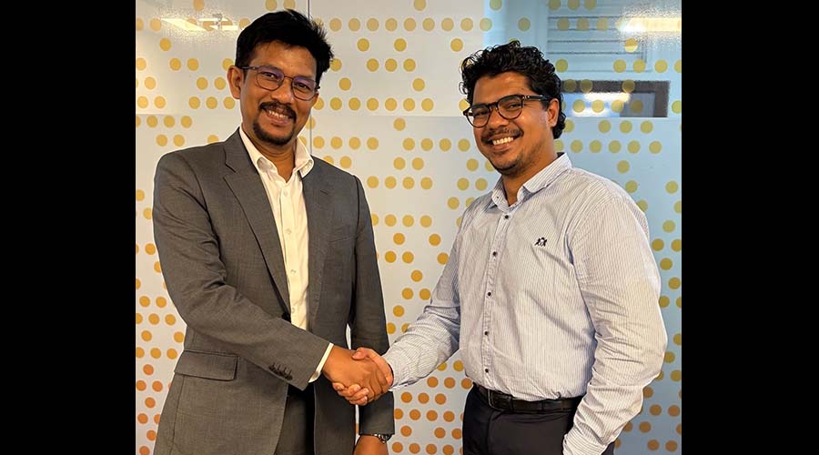 Mark and Comm presents strategic communications framework to Deputy Minister for Sri Lankas USD15b digital economy transformation