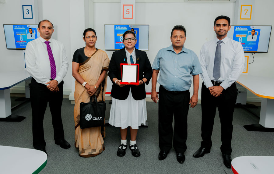 Imperial College of Business Studies ICBS presents 25 full scholarships worth Rs.1.5 million each through Young Business Leaders Scholarship