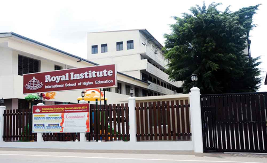 English classes for kids Colombo with Royal Institute