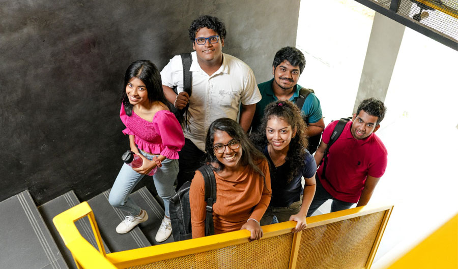 Curtin Colombo serves as Curtin Universitys global partner in Sri Lanka offering world class education and immeasurable opportunities