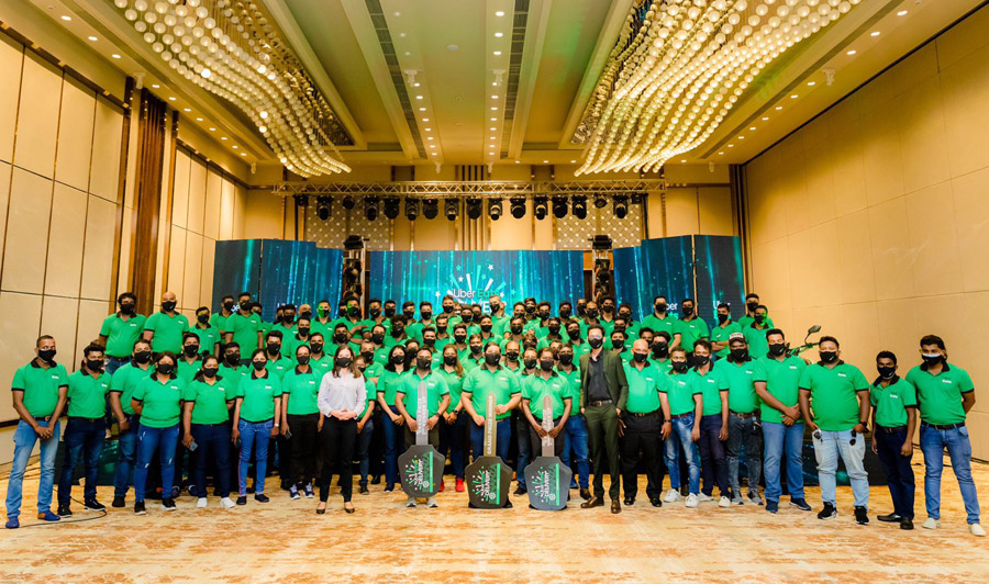 Uber Eats celebrates highly engaged delivery partners on its platform presents awards worth LKR 2.5 million