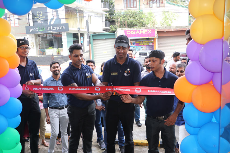 Fullr Burgers Maharagama Celebrates Grand Opening of Dine In Facilities