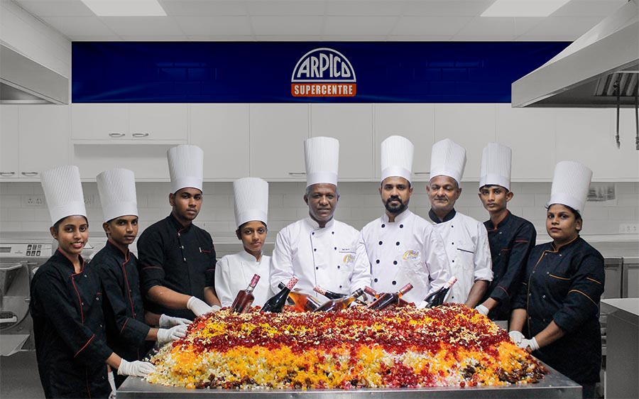 Arpico Welcomes Christmas with Its Signature Christmas Cake Celebration