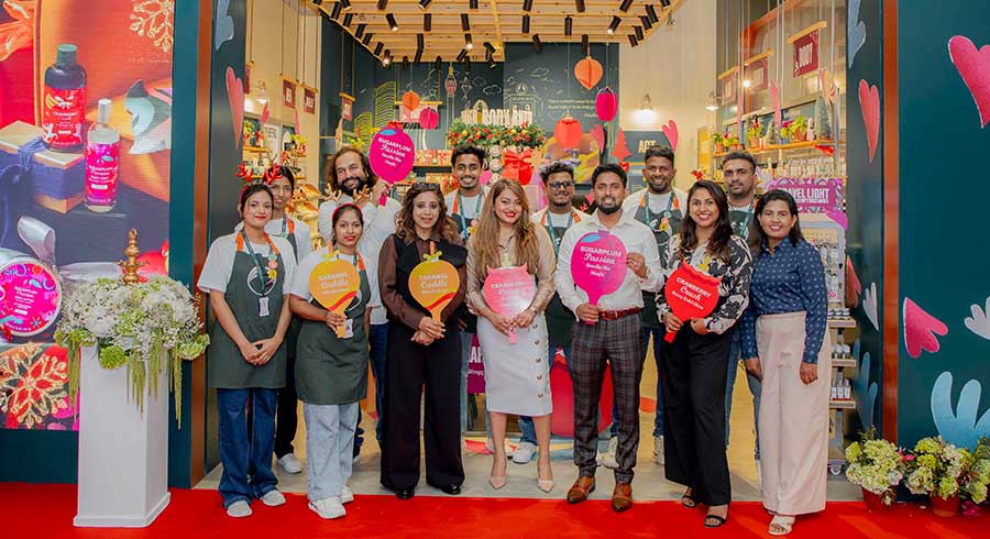 Celebrating 10 Years in Sri Lanka The Body Shop unwraps a brand new boutique at OGF Mall and an exclusive festive preview