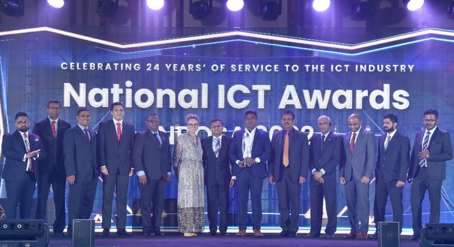 Sampath Bank bags two Gold Awards at National ICT Awards NBQSA 2022