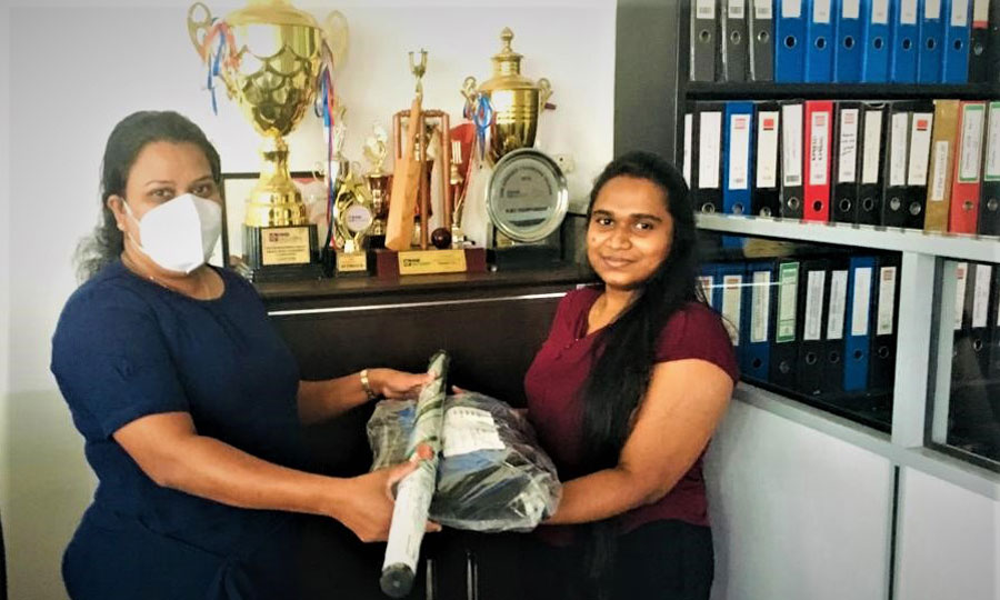 HNB FINANCE PLC rewards winners of its Christmas Giveaway Alert Competition