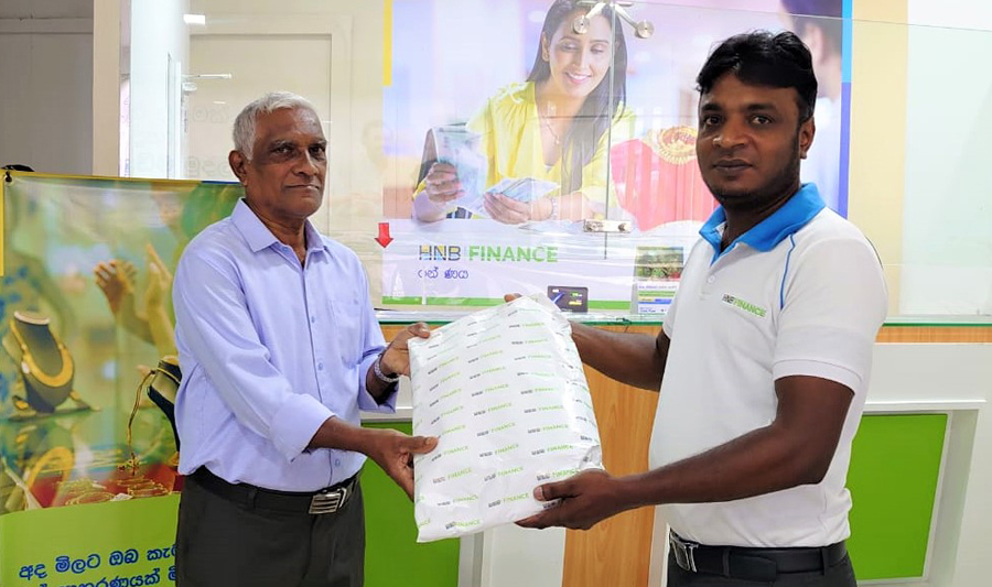 HNB FINANCE presents winner of Methbara Kathandara with exclusive prizes
