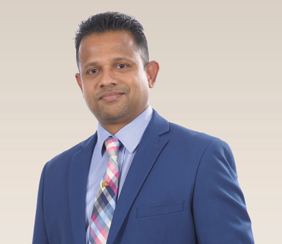 Darshin Pathinayake Assistant General Manager Card Centre Sampath Bank