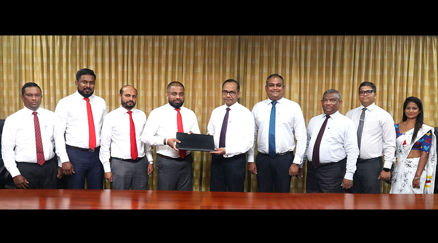 ComBank Browns collaborate for a special leasing promo for tractors harvesters