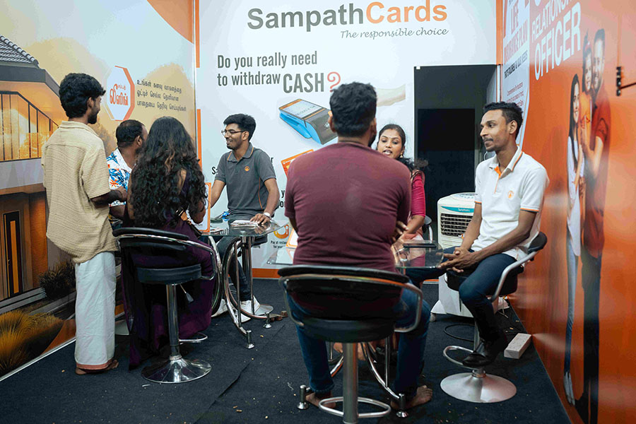 Sampath Bank Strengthens Community Engagement at Nallur Kandaswamy Kovil Festival with 200000 Devotees Image