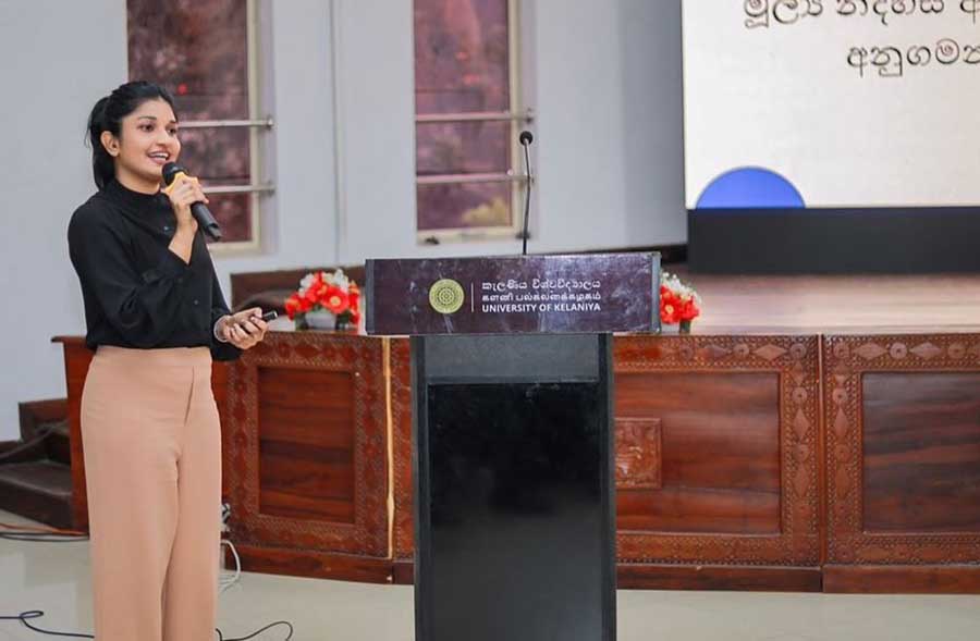 Sadma Umagiliya Fund Manager at First Capital Asset Management Limited conducting an Invest ED financial literacy session