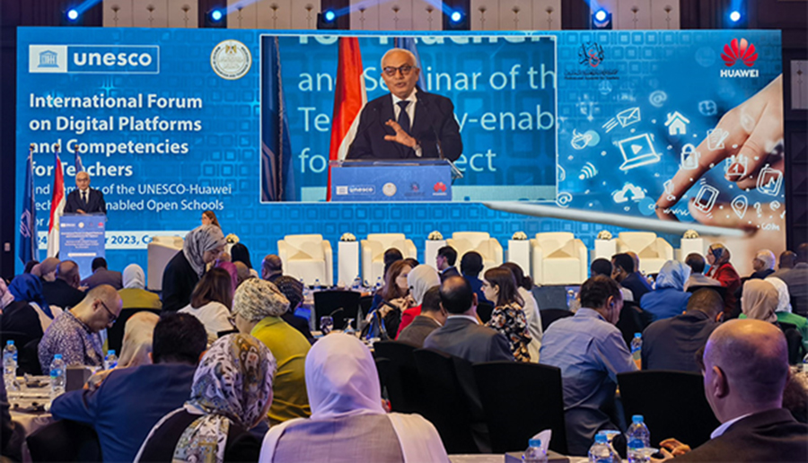 Huawei showcases the achievements of the Technology enabled Open Schools for All project in cooperation with UNESCO
