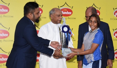 Best Male and Female Athletes Received Munchee Challenge Trophies at ISAC 2020