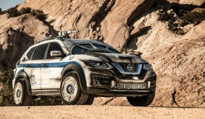 2018 Nissan Rogue Transformed into Millennium Falcon (Video)